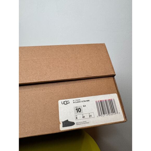 UGG Womens Classic Ultra Mini Classic Black Ankle Boots Booties Size 10 NEW Box - Picture 7 of 7